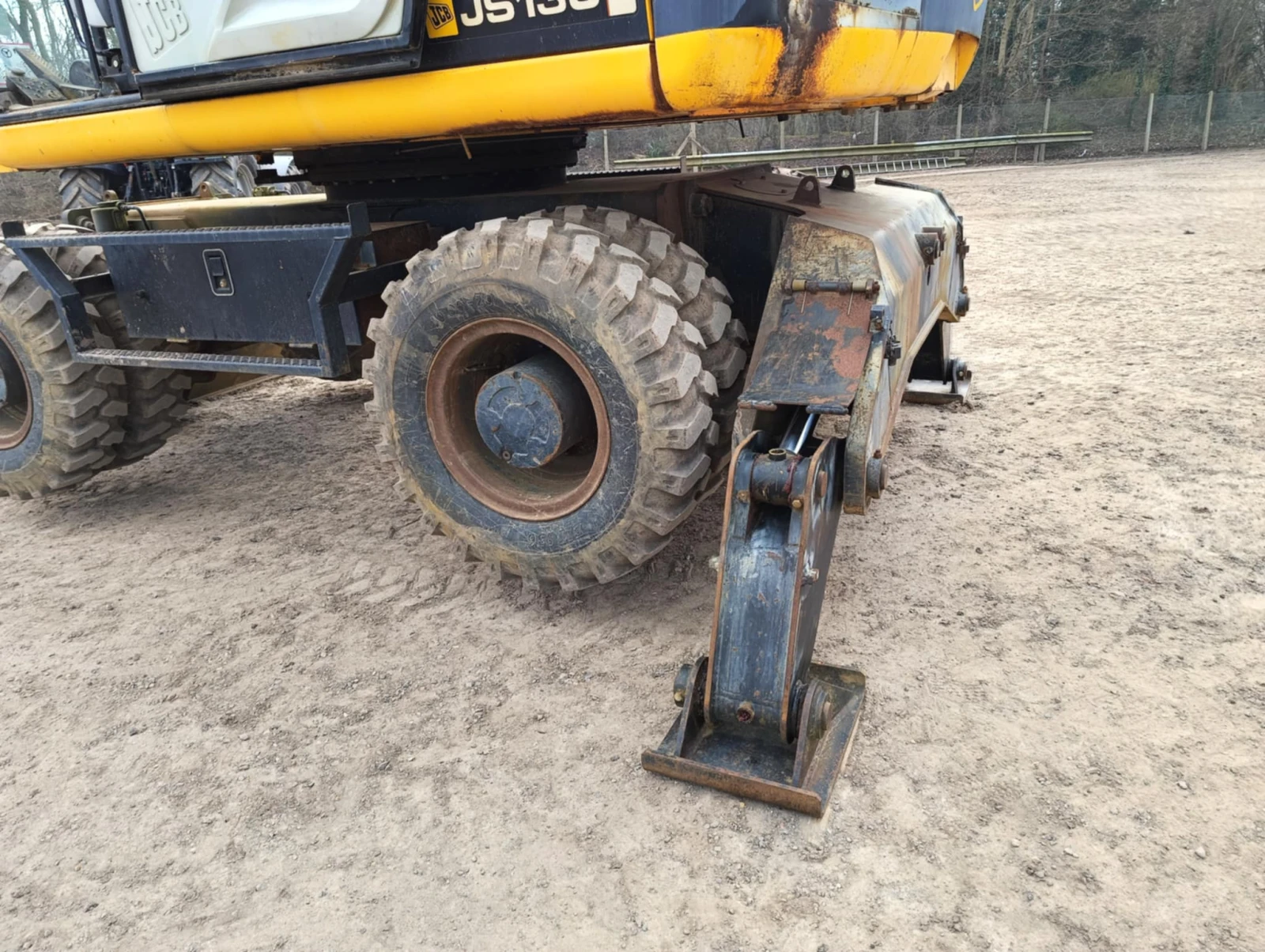 JCB JS 130W | Mobile.bg   16