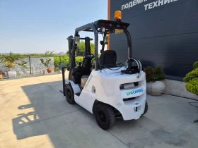Мотокар Nissan  2 тона / АВТОМАТ / ГАЗ + БЕНЗИН / ПЕРФЕКТЕН !, снимка 3