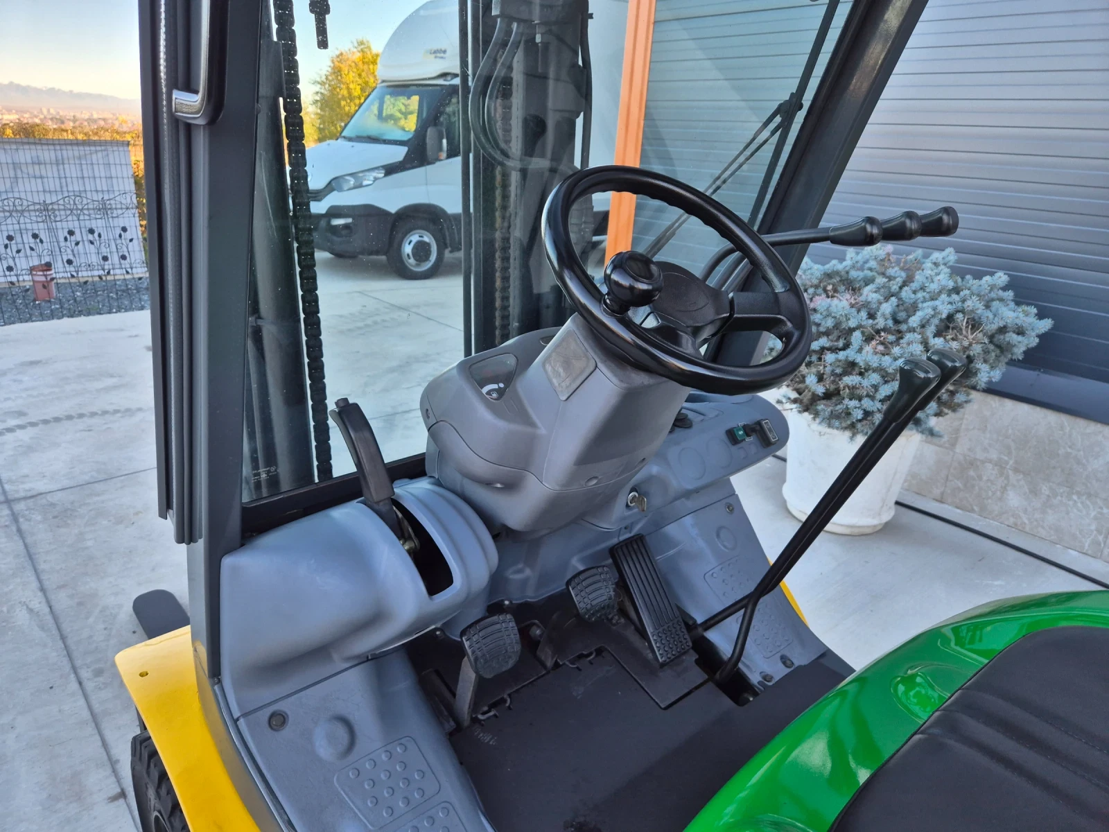  Komatsu   /  /   ! | Mobile.bg   12