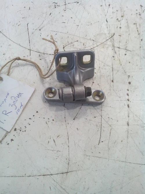 Панта врата за Мерцедес А160 (задна горна дясна)