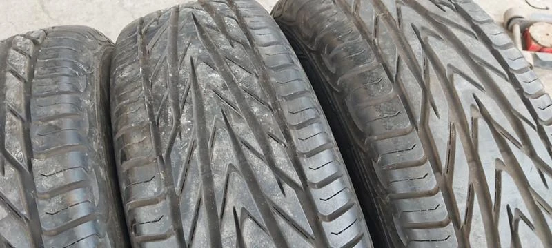 Гуми Летни 235/75R15, снимка 4 - Гуми и джанти - 32778578