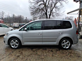 VW Touran 2.0TDI!!ШВЕЙЦАРИЯ!КОЖА!СТЪКЛЕН ТАВАН!НАВИ, снимка 4