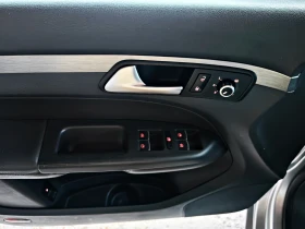 VW Touran 2.0TDI!!ШВЕЙЦАРИЯ!КОЖА!СТЪКЛЕН ТАВАН!НАВИ, снимка 15