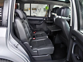 VW Touran 2.0TDI!!ШВЕЙЦАРИЯ!КОЖА!СТЪКЛЕН ТАВАН!НАВИ, снимка 10