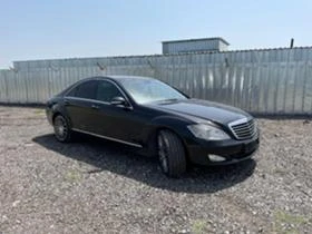     Mercedes-Benz S 320   