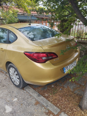 Opel Astra, снимка 3 - Автомобили и джипове - 45386300