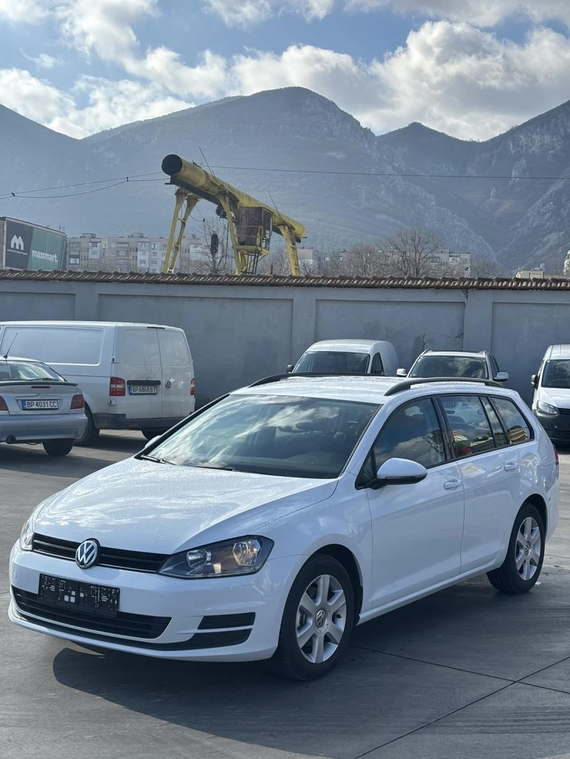 VW Golf 1.6 TDi - 105 к.с., снимка 2 - Автомобили и джипове - 44399798