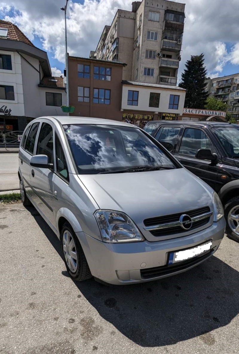 Opel Meriva 1.7 CDTI, снимка 11 - Автомобили и джипове - 45593970