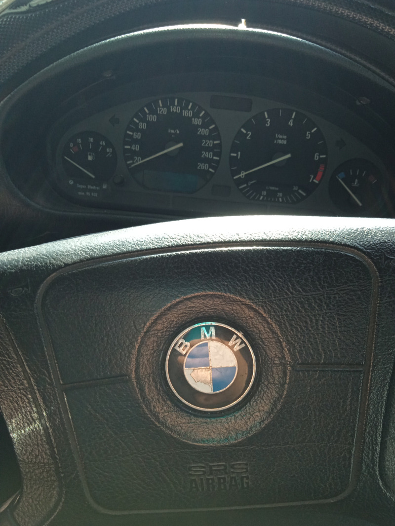 BMW 318, снимка 4 - Автомобили и джипове - 45651847