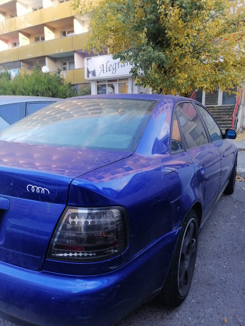 Audi A4 2.6, снимка 1 - Автомобили и джипове - 46349422