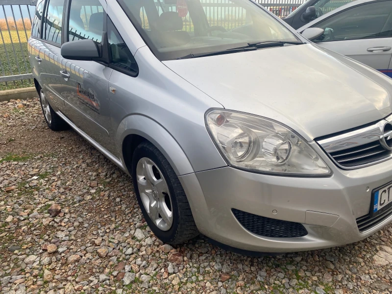 Opel Zafira, снимка 2 - Автомобили и джипове - 48385512