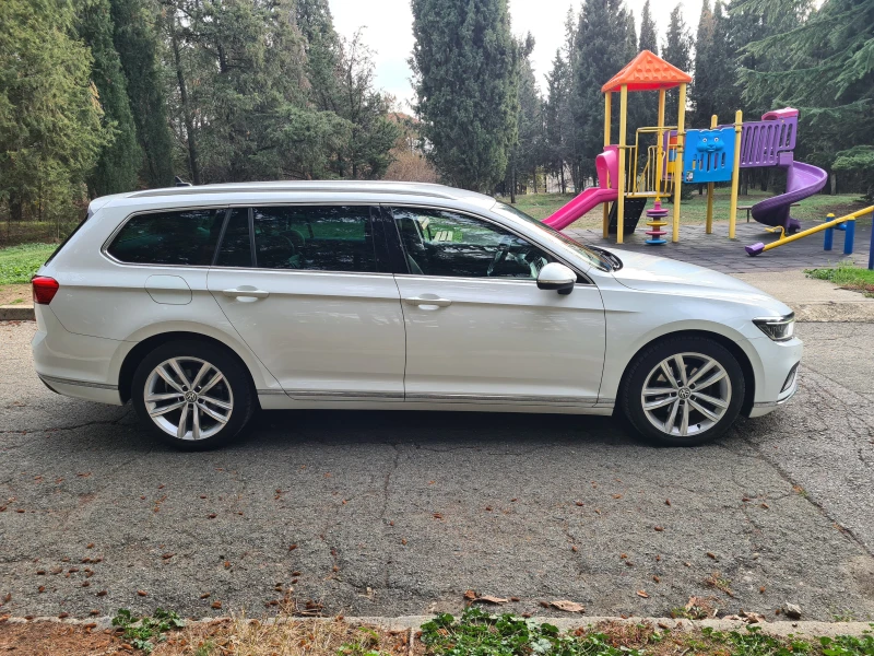 VW Passat, снимка 4 - Автомобили и джипове - 48590578