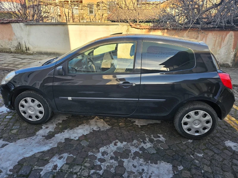 Renault Clio, снимка 6 - Автомобили и джипове - 48823450