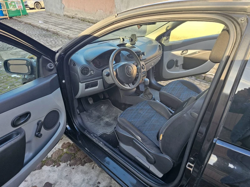 Renault Clio, снимка 4 - Автомобили и джипове - 48823450