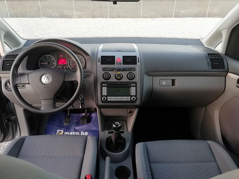 VW Touran 2.0tdi klima 140, снимка 13 - Автомобили и джипове - 49020681