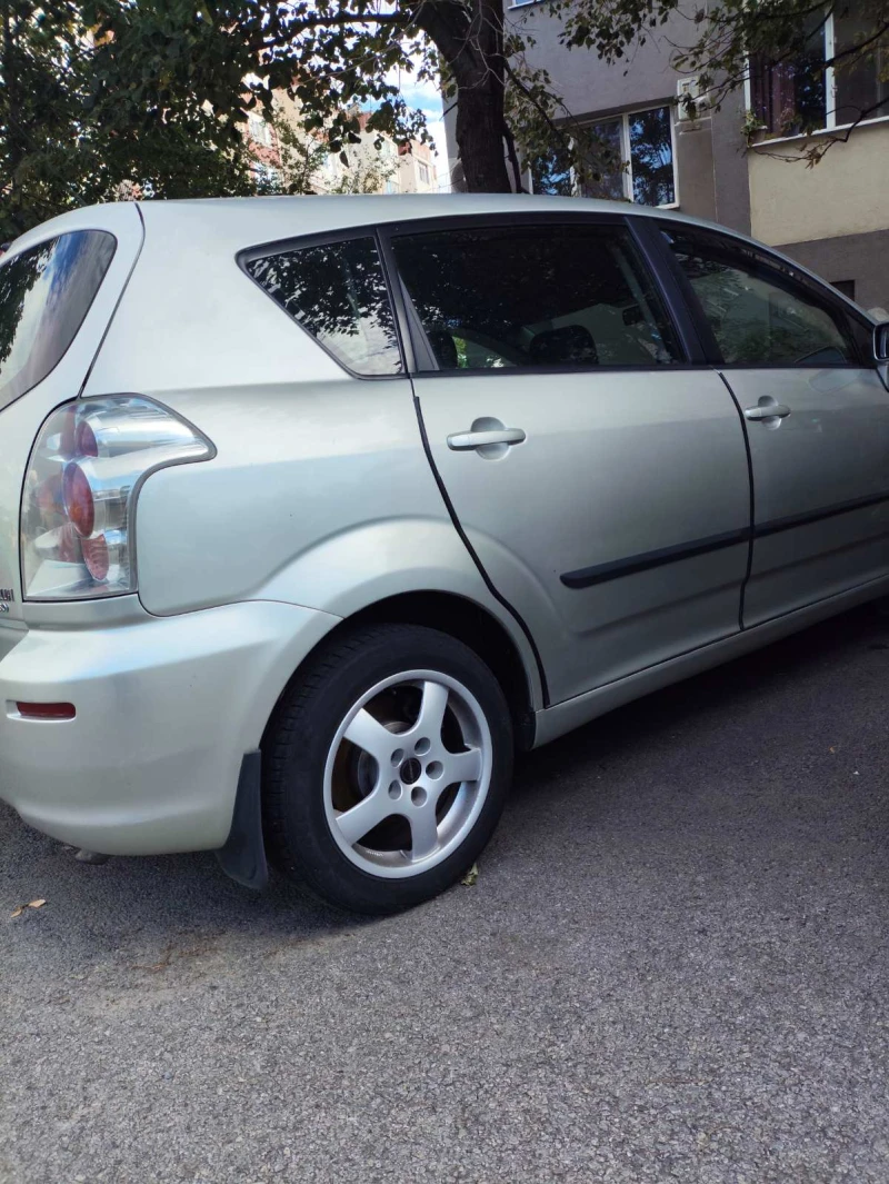 Toyota Corolla verso 1.6 VVT-i ГАЗ, снимка 3 - Автомобили и джипове - 52009205