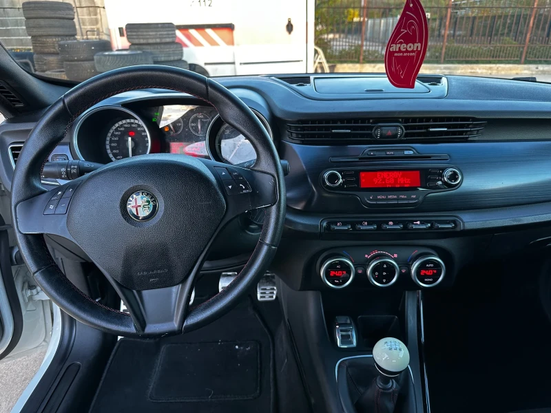 Alfa Romeo Giulietta 2.0 JTDM - КОЖА - , снимка 10 - Автомобили и джипове - 52158728