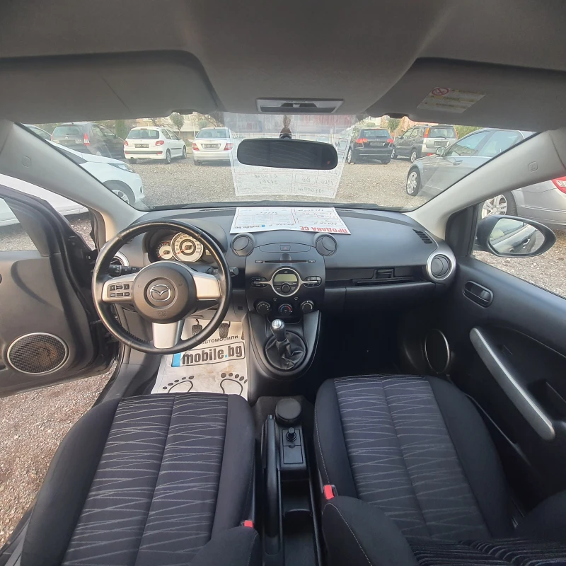 Mazda 2, снимка 11 - Автомобили и джипове - 52635141