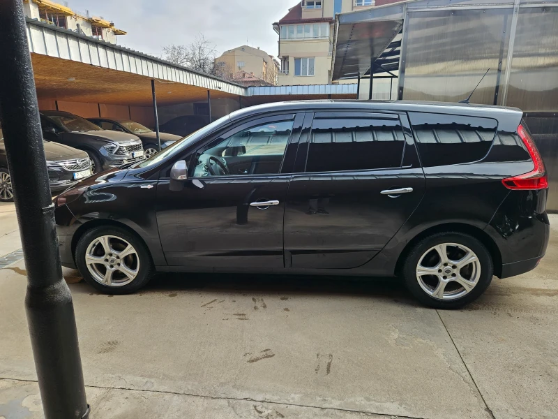 Renault Scenic, снимка 3 - Автомобили и джипове - 52906371