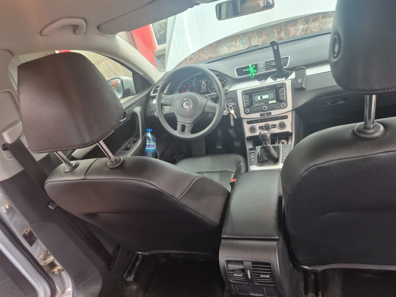 VW Passat 2.0 TDI 140k.c, снимка 9 - Автомобили и джипове - 53285506