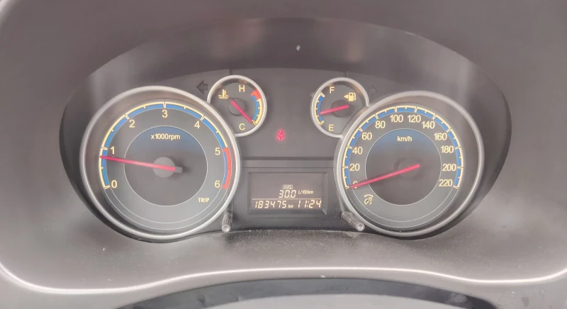 Suzuki SX4, снимка 10 - Автомобили и джипове - 53287130