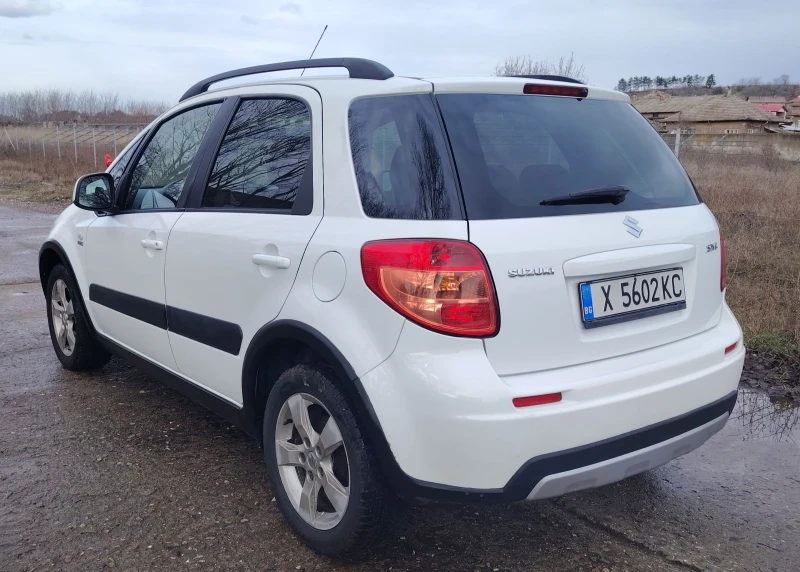 Suzuki SX4, снимка 6 - Автомобили и джипове - 53287130