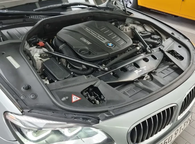 BMW 740 d xDrive - изображение 6