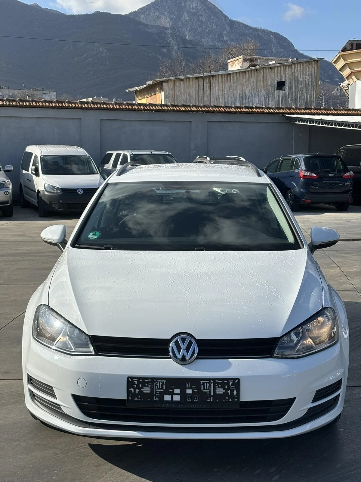 VW Golf 1.6 TDi - 105 к.с., снимка 1