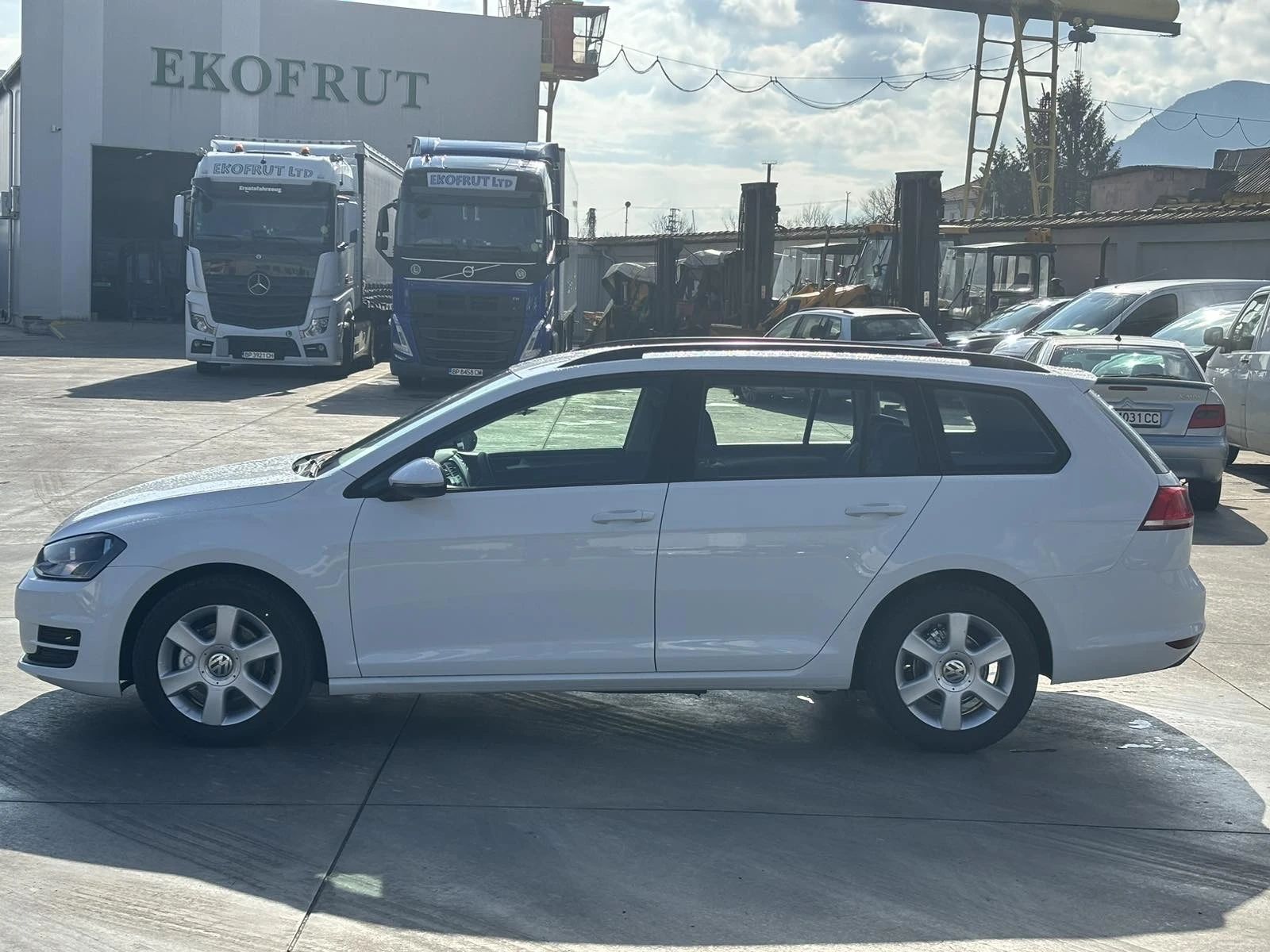 VW Golf 1.6 TDi - 105 к.с. - изображение 3