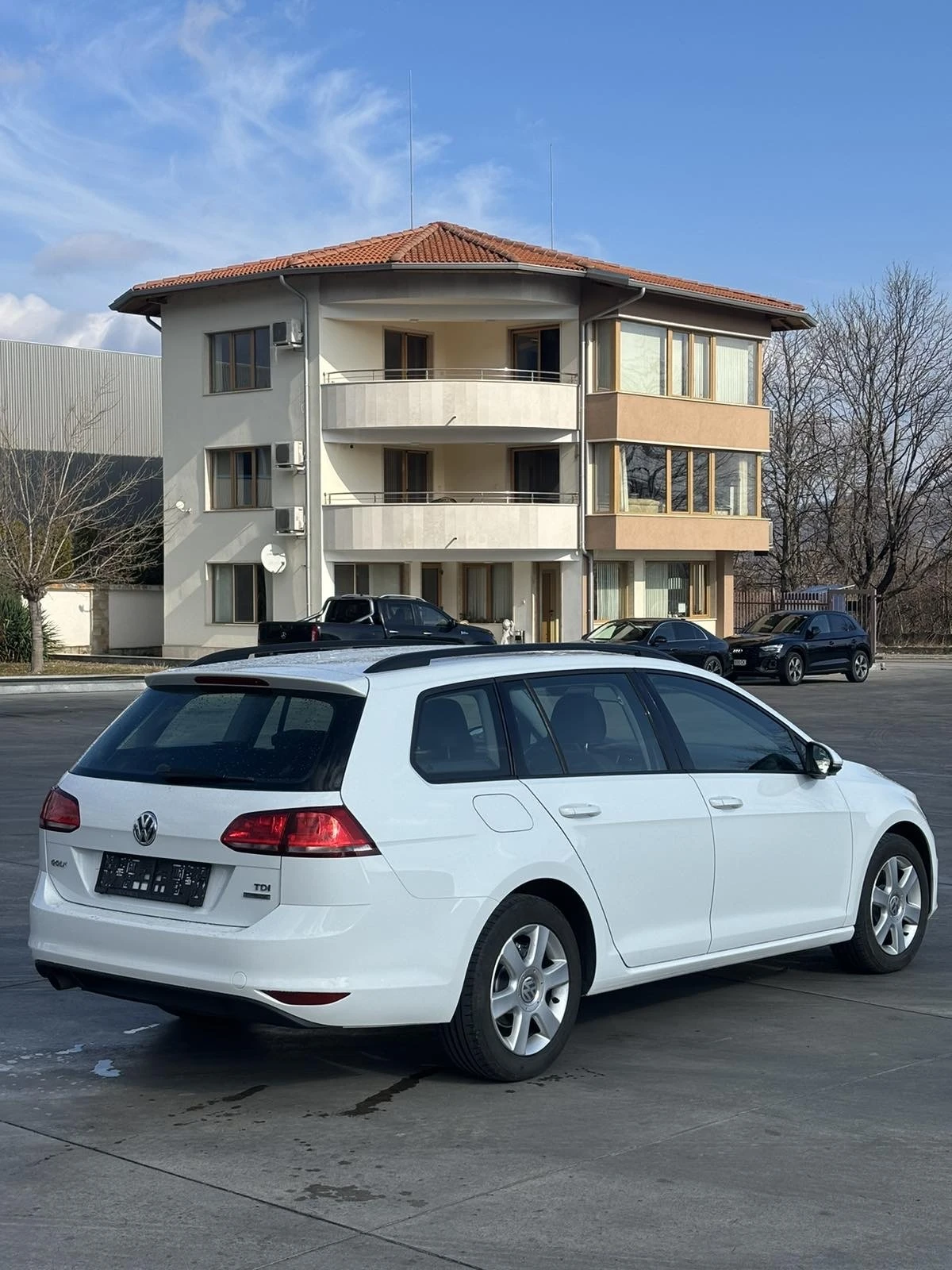 VW Golf 1.6 TDi - 105 к.с. - изображение 6