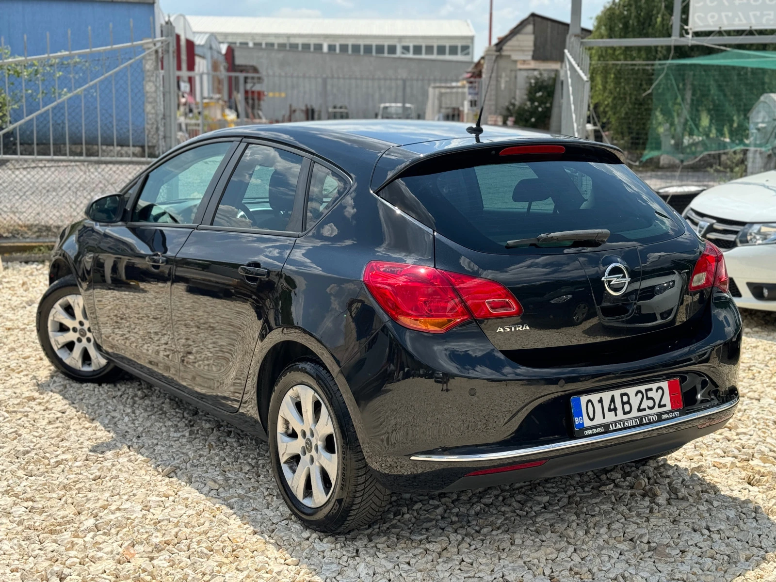 Opel Astra Energy 1.6 - изображение 4