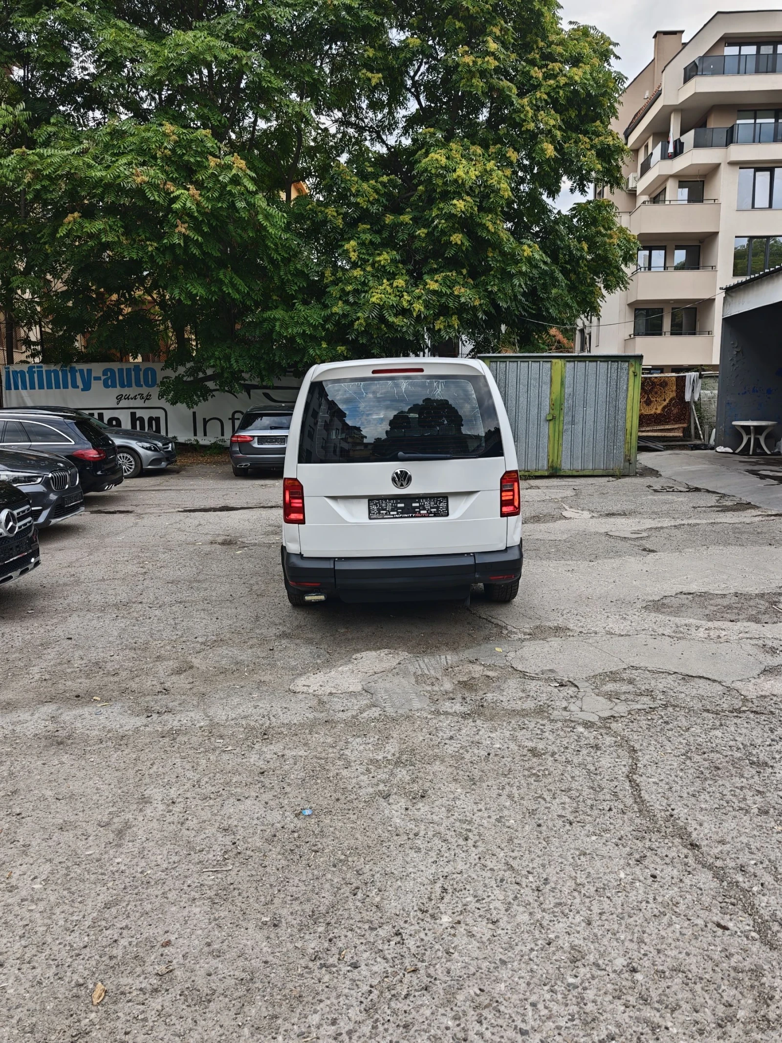 VW Caddy Maxi, АВТОМАТ, АВТОПЛИТ, 6+ 1, КЛИМАТРОНИК - изображение 5