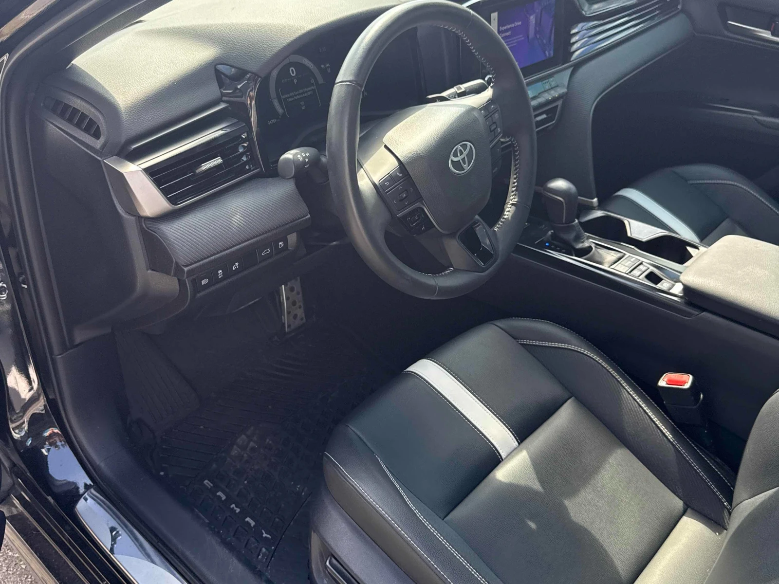 Toyota Camry SE Upgrade CVT AWD CARFAX * * АВТО КРЕДИТ * *  - изображение 7