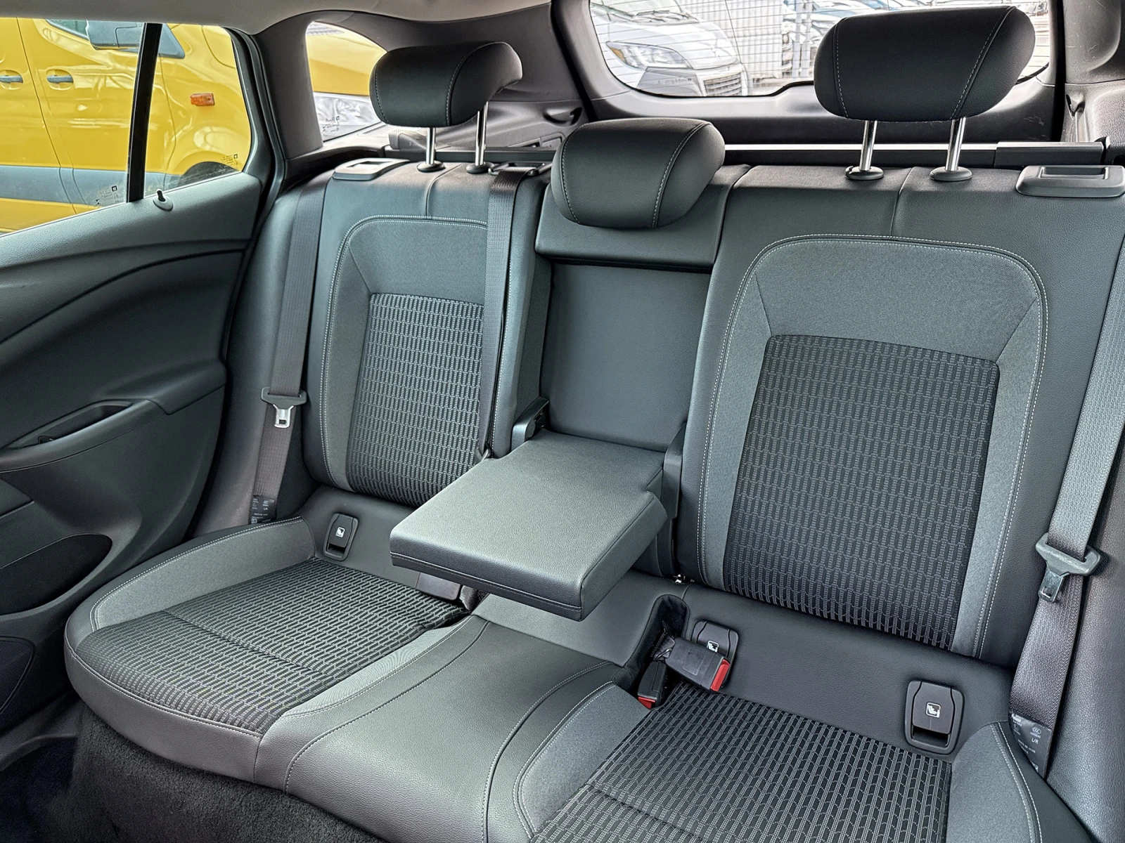 Opel Astra 1.5d Facelift Full LED | Mobile.bg — изображение 12