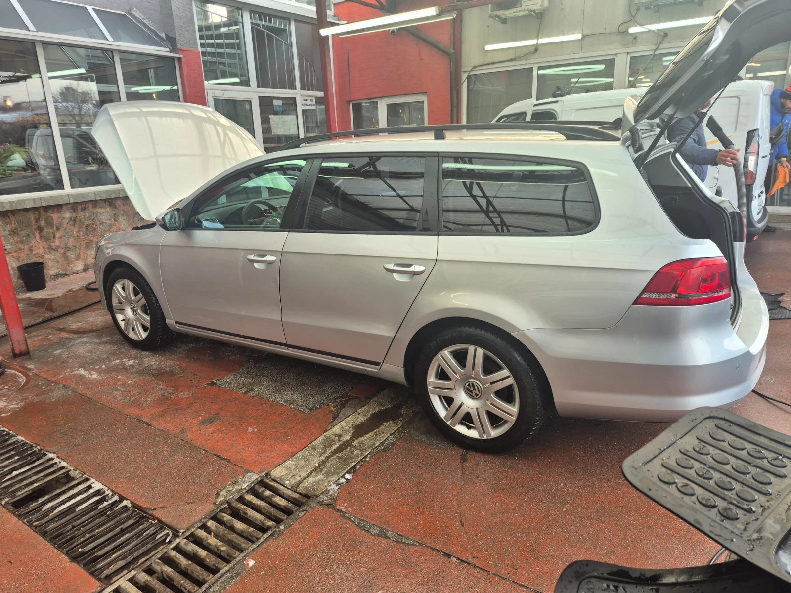 VW Passat 2.0 TDI 140k.c | Mobile.bg � ����������� 14