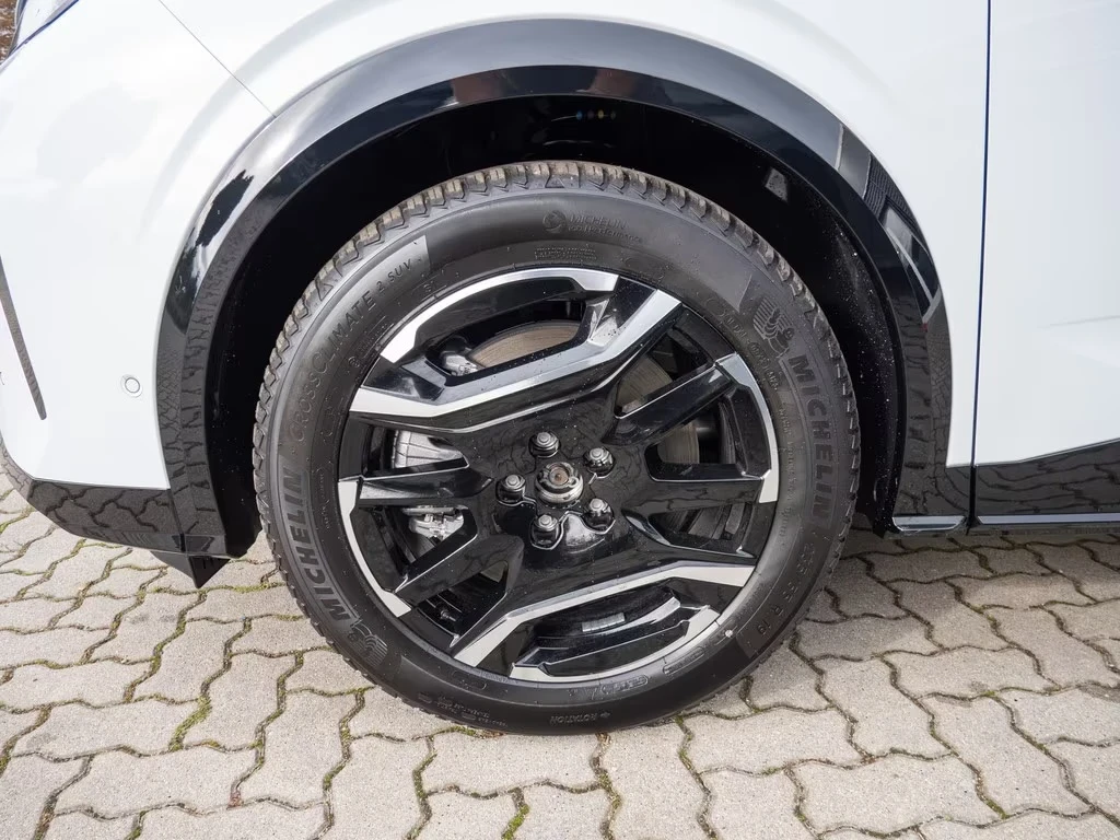 Peugeot 3008 -e GT 10km Pano 360 Keyless Heated Seats/Wheel | Mobile.bg � ����������� 17