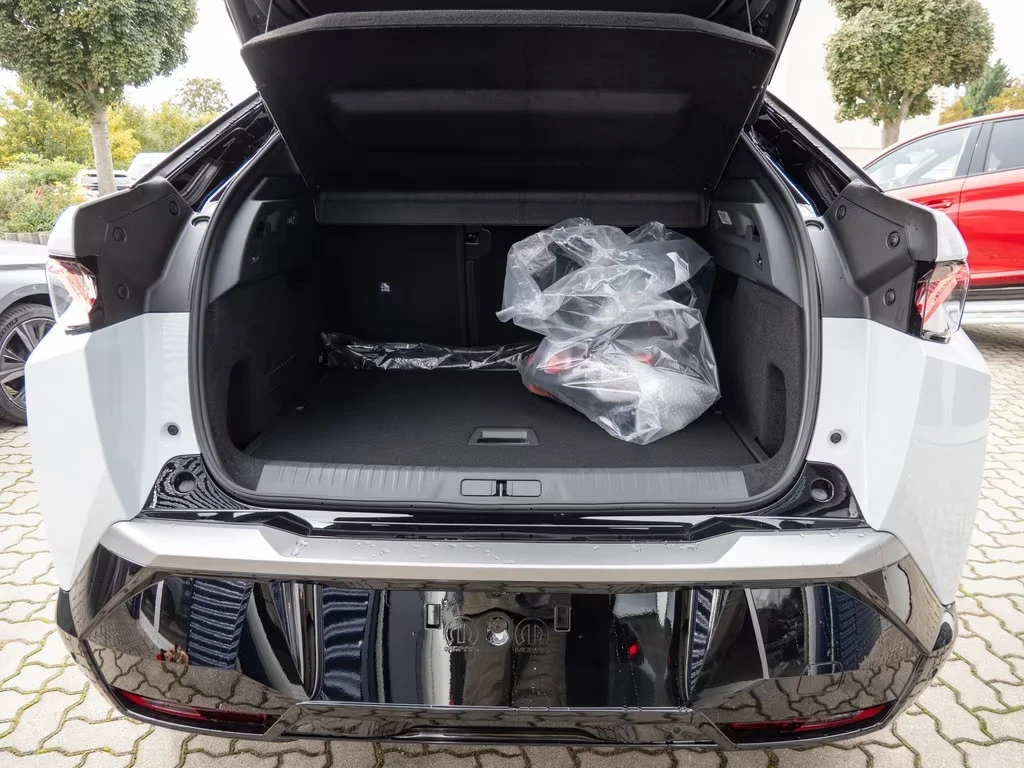 Peugeot 3008 -e GT 10km Pano 360 Keyless Heated Seats/Wheel | Mobile.bg � ����������� 16