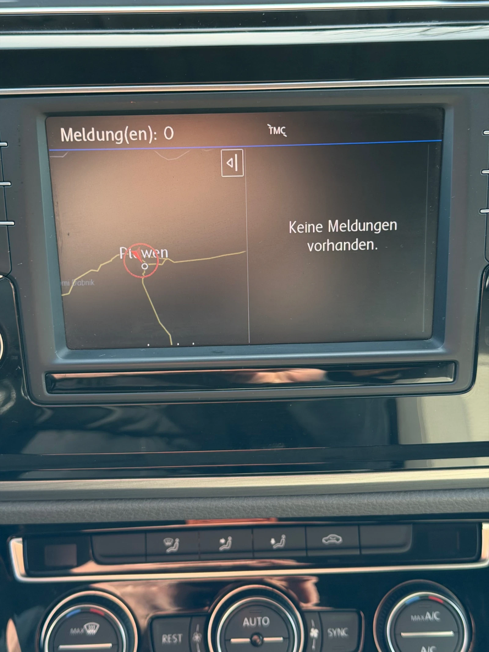 VW Touran, снимка 5 - Автомобили и джипове - 54088351