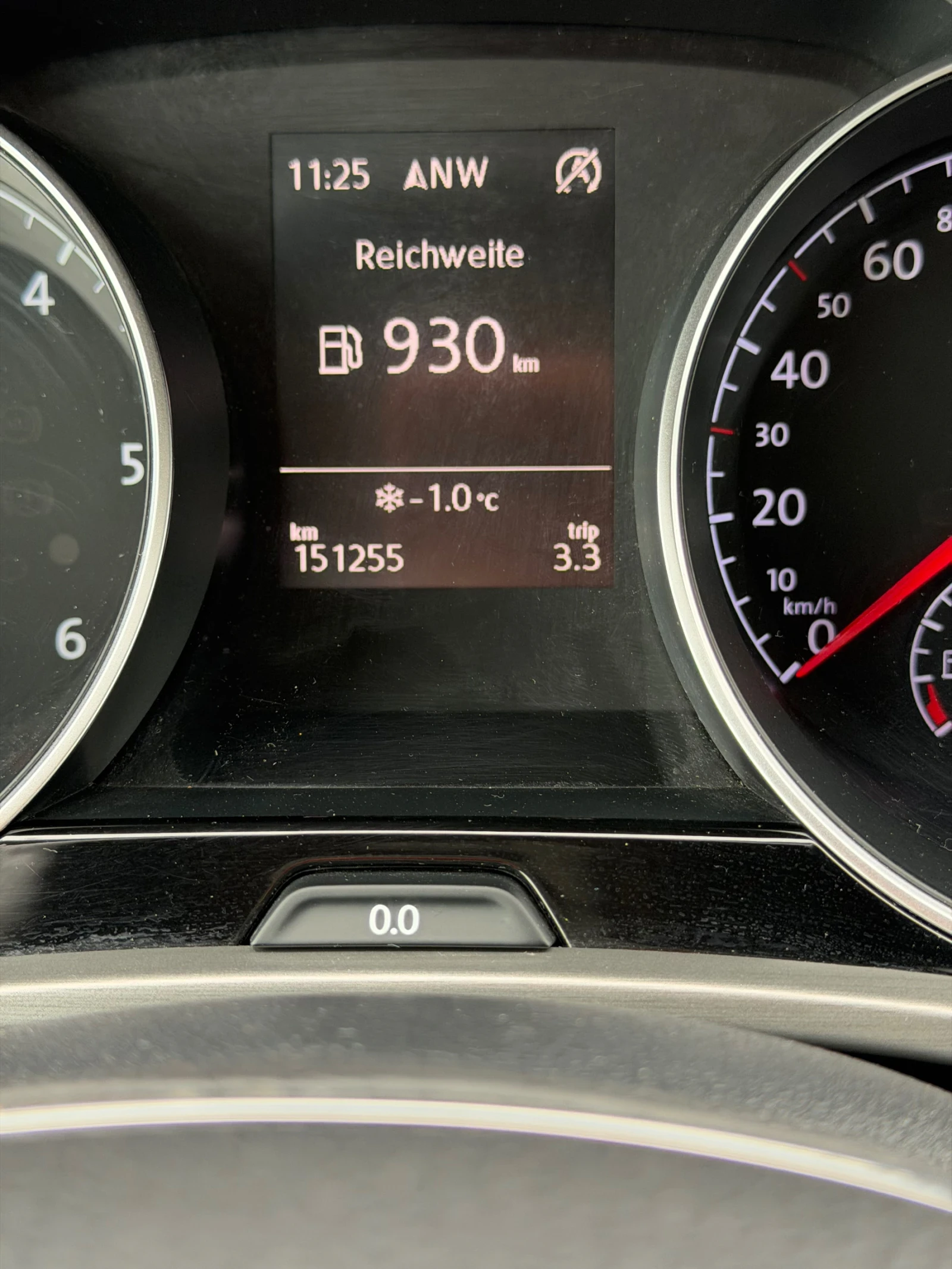 VW Touran, снимка 13 - Автомобили и джипове - 54088351