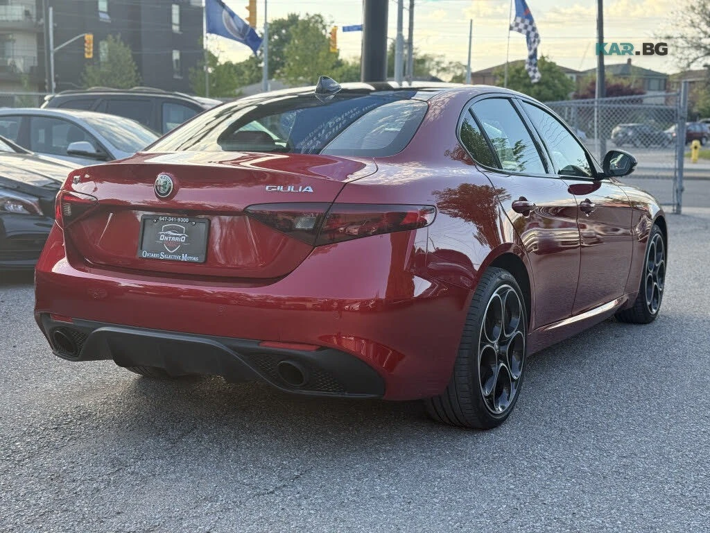 Alfa Romeo Giulia Veloce* AWD* АвтоКредит* (ЦЕНА ДО БГ), снимка 4 - Автомобили и джипове - 54569523