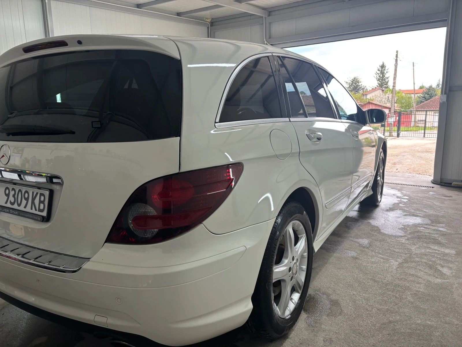 Mercedes-Benz R 350, снимка 4 - Автомобили и джипове - 54707348