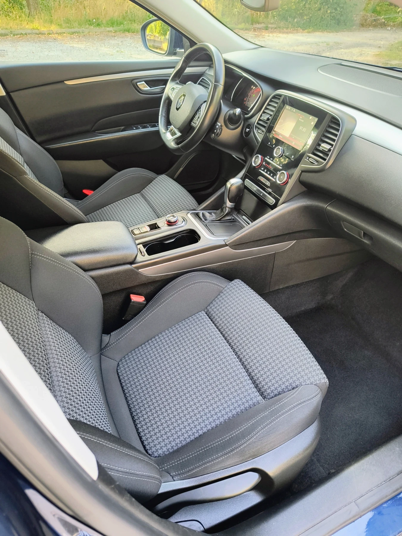 Renault Talisman 1.5 dci, снимка 6 - Автомобили и джипове - 54970293