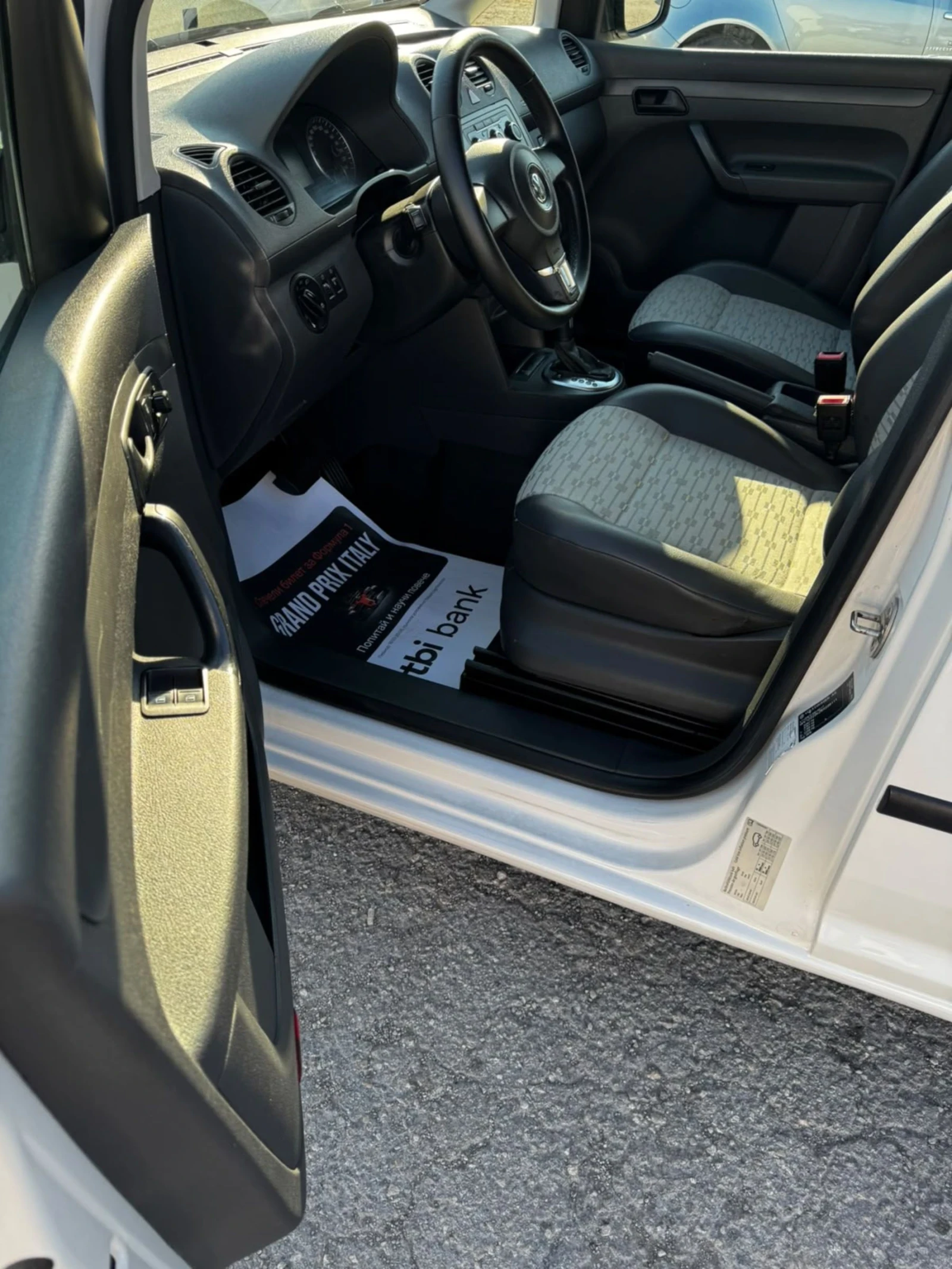 VW Caddy 2.0TDI, 140к.с., 4Х4, АВТОМАТ, КЛИМАТИК, АВТОПИЛОТ, снимка 9 - Автомобили и джипове - 55005650