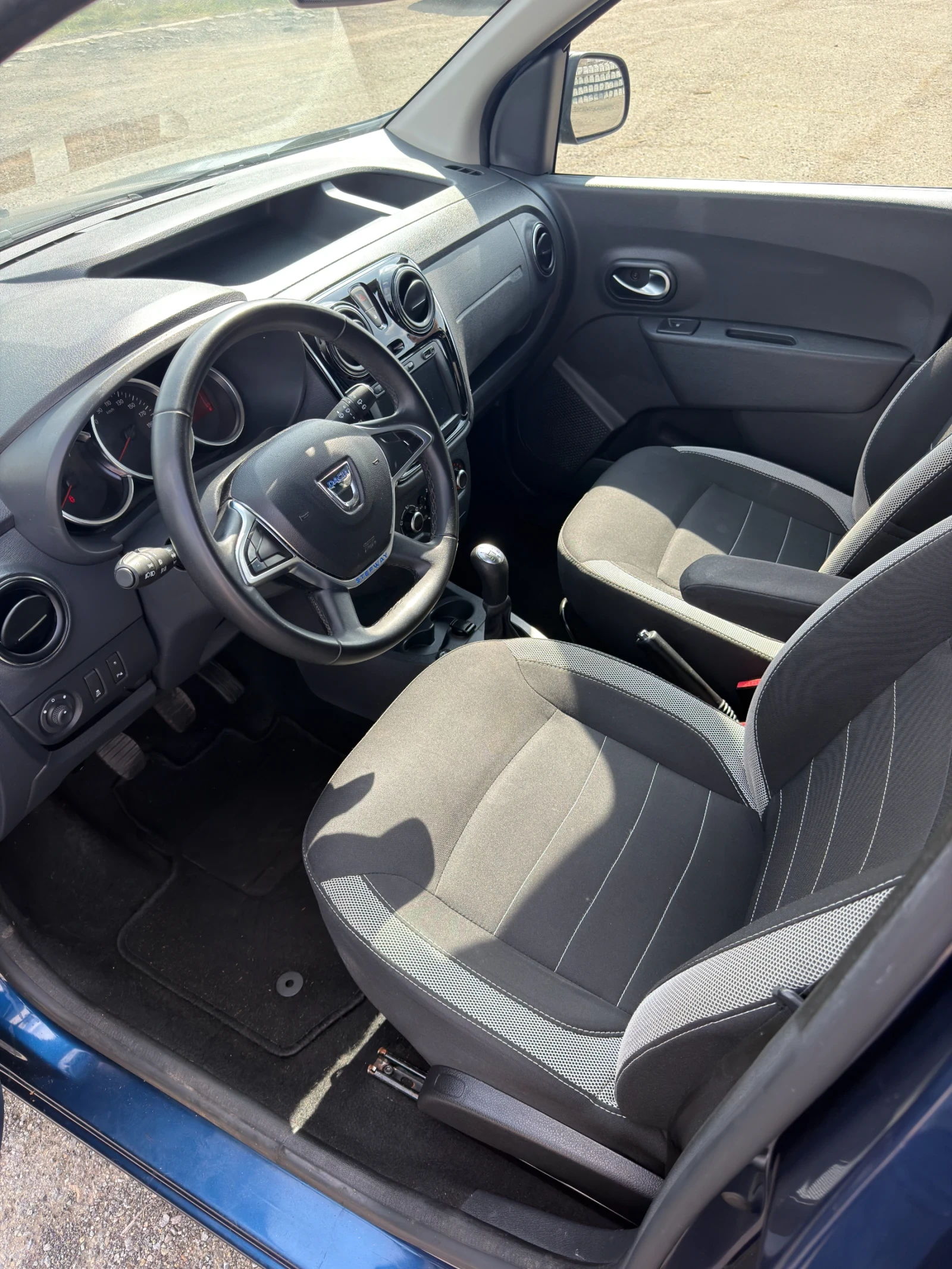 Dacia Dokker 1.6-SCe 102 к.с /фабрична Газ , снимка 8 - Автомобили и джипове - 55545462