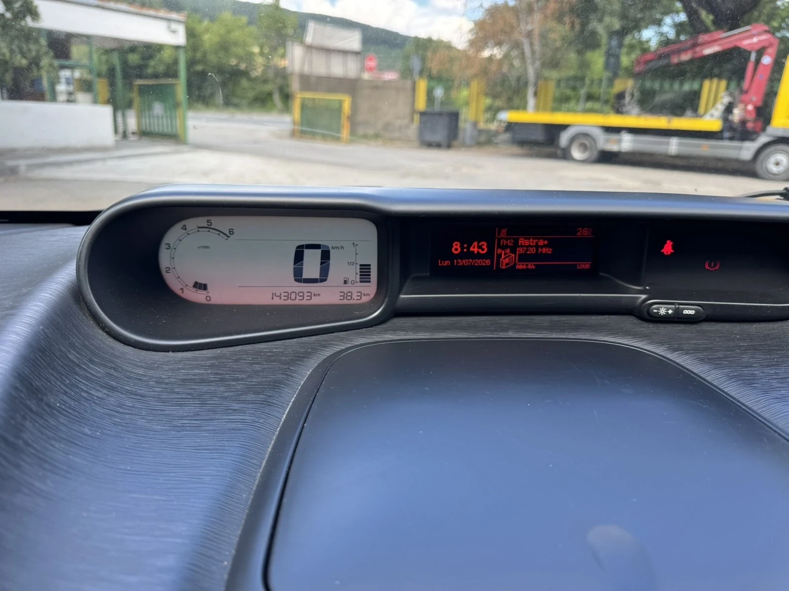 Citroen C3 Picasso, снимка 5 - Автомобили и джипове - 55845362