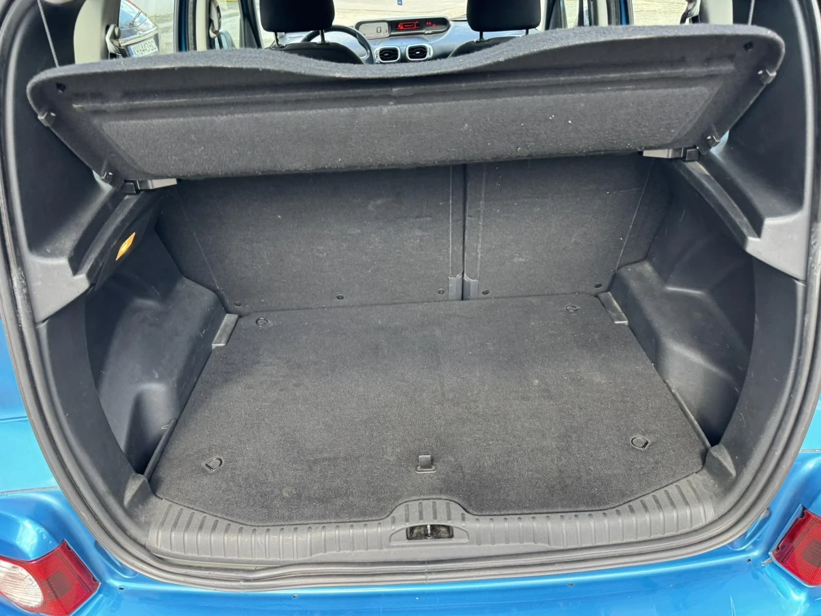 Citroen C3 Picasso, снимка 10 - Автомобили и джипове - 55845362