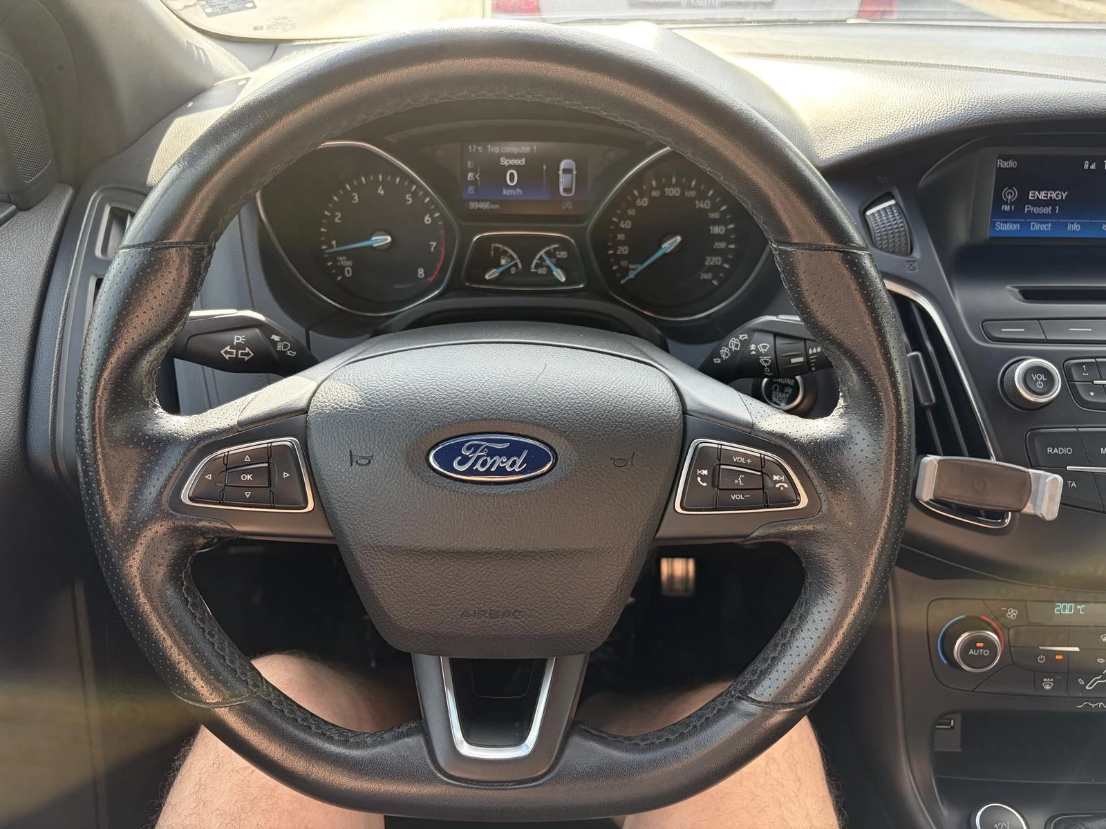 Ford Focus 1.0i EcoBoost, ST Line, снимка 7 - Автомобили и джипове - 56105208