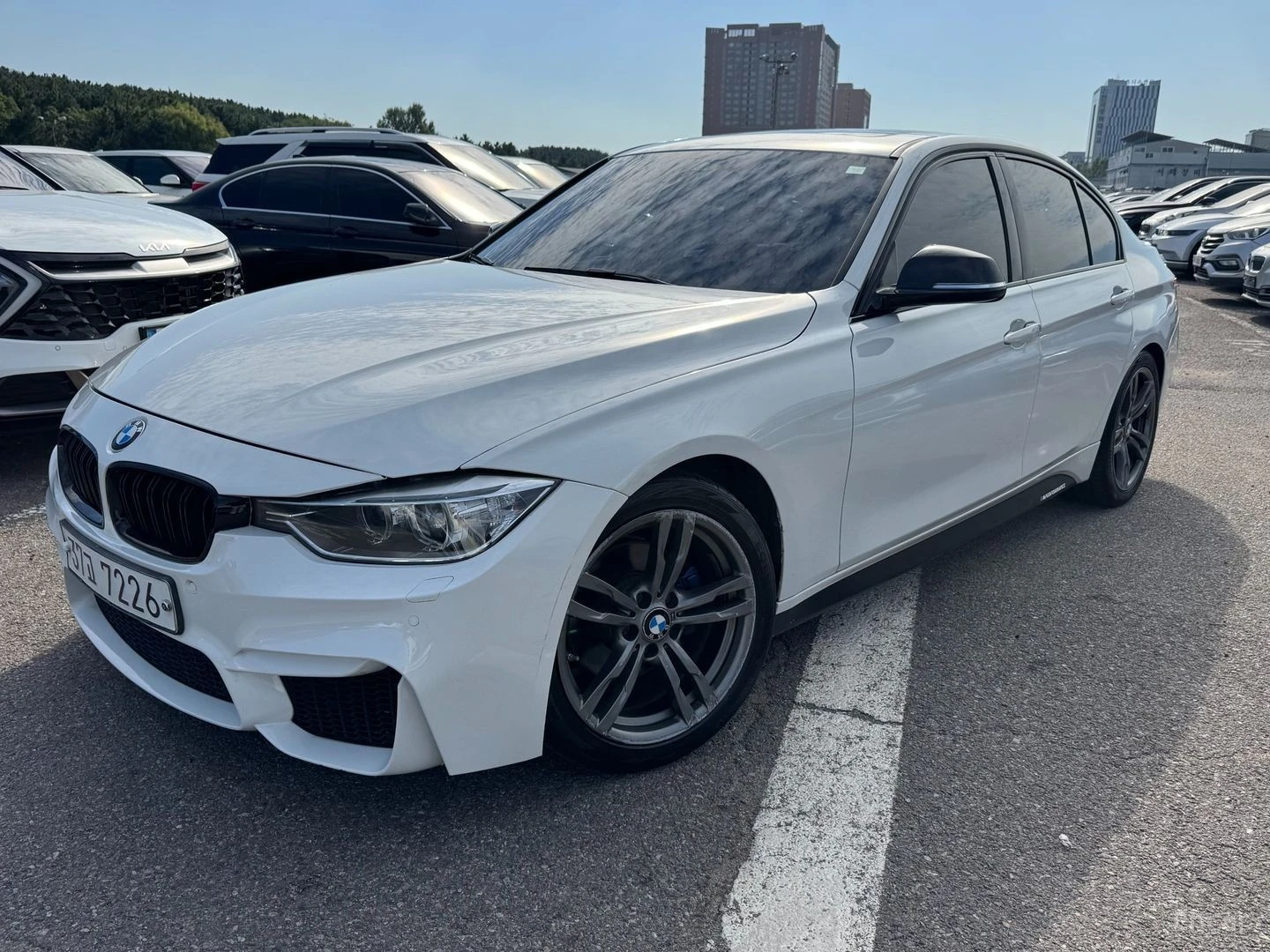 BMW 320 FACELIFT* M-PERFROMANCE* SHODOWLINE* КРАЙНА ЦЕНА