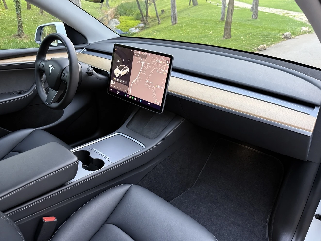 Tesla Model Y DUAL MOTOR* LONG RANGE* AWD* , снимка 8 - Автомобили и джипове - 56627719