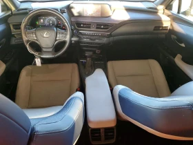 Lexus UX 250h ШИБИДАХ* ПОДГРЕВ* ОБДУХВАНЕ* КАМЕРА* МЪРТВА ТОЧКА | Auto.bg — изображение 9